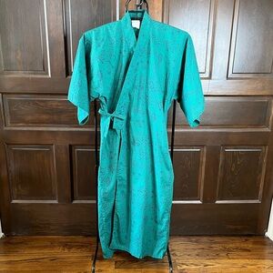 Uniforms to You Chicago Men's Vintage Kimono Robe Green Floral Print Poly/Cotton